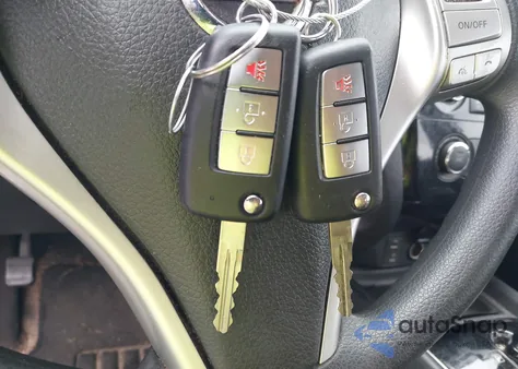 2015 Nissan Rogue S z USA, uszkodzony, nr VIN KNMAT2MTXFP590218